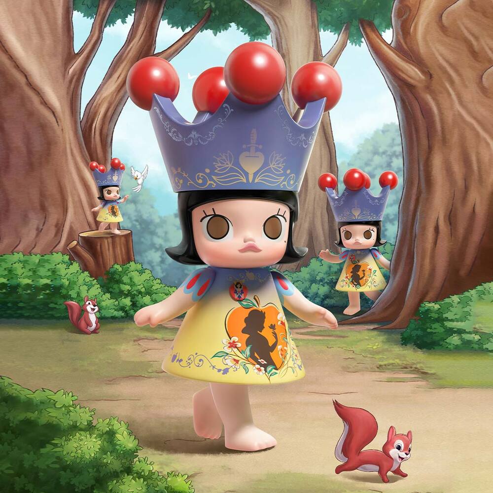 Pop mart MEGA ROYAL MOLLY 1000% Snow White